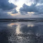 Unique Schoolhouse In The Peaceful Western Lakes Σπίτι διακοπών
