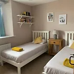 Σπίτι διακοπών Unique Schoolhouse In The Peaceful Western Lakes