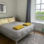 Unique Schoolhouse In The Peaceful Western Lakes Σπίτι διακοπών *