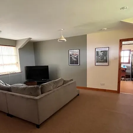 Unique Schoolhouse In The Peaceful Western Lakes *