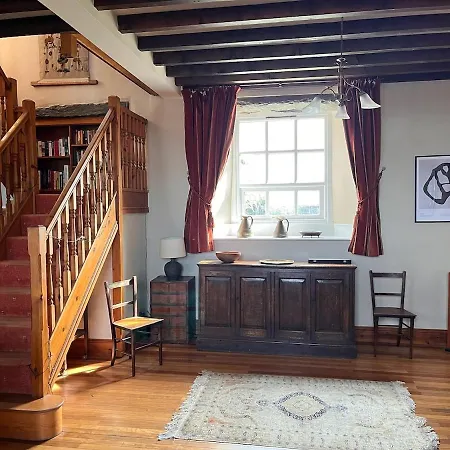 Feriehus Unique Schoolhouse In The Peaceful Western Lakes Bootle (Cumbria)